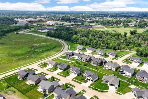 4064 Aster Court Marion IA 52302