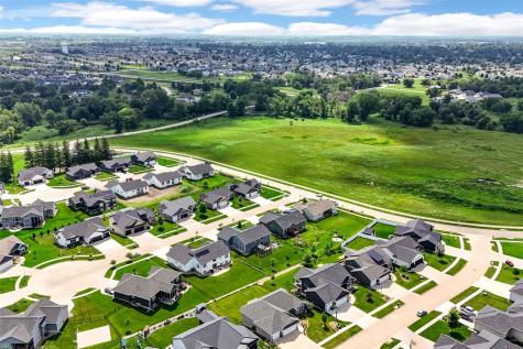 4064 Aster Court Marion IA 52302