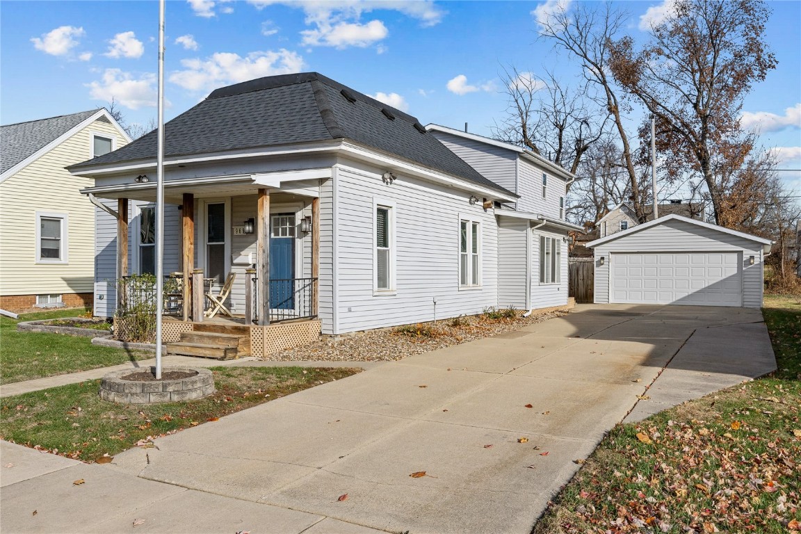 969 8th Street Marion IA 52302
