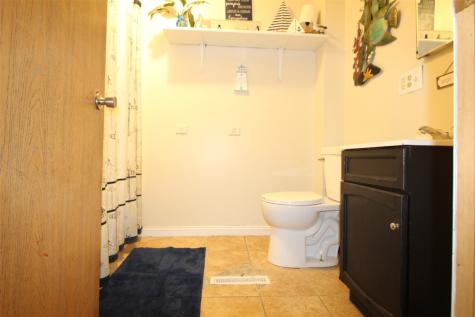 222 W 5th Street Tipton IA 52772