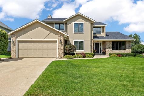 3120 Falcon Drive NE Cedar Rapids IA 52402