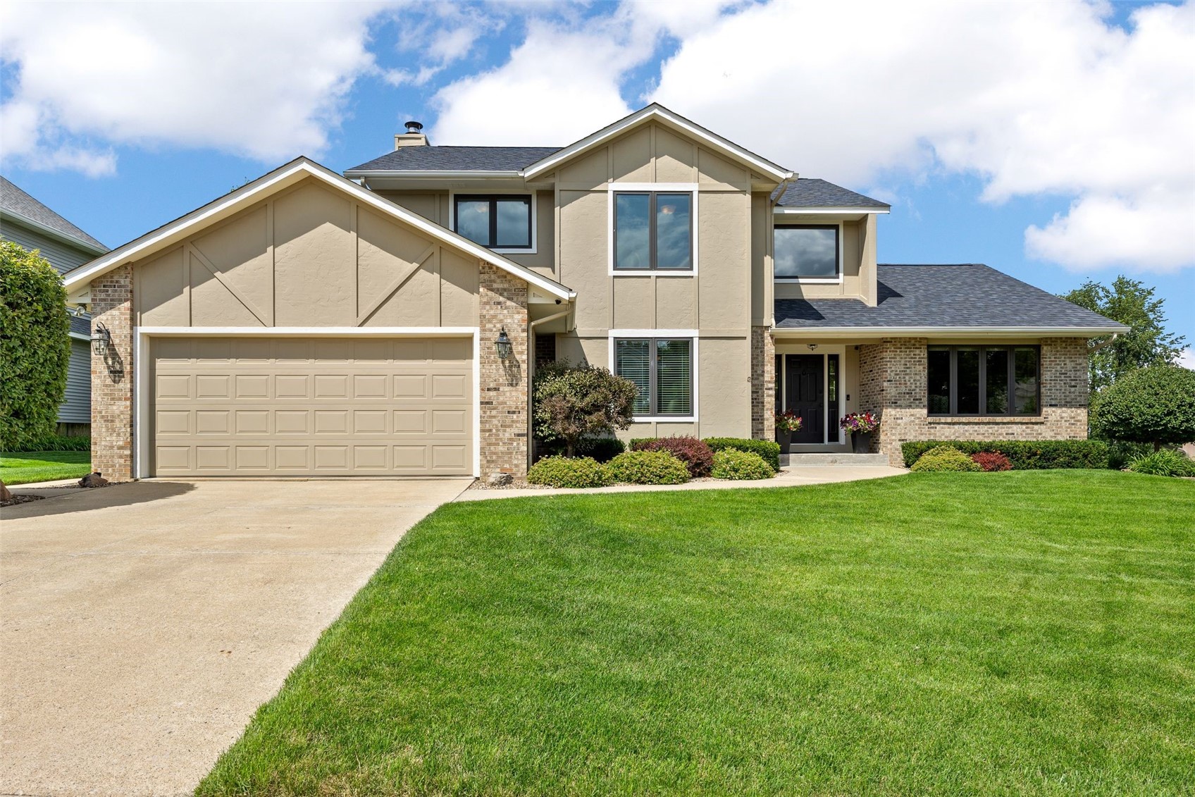 3120 Falcon Drive NE Cedar Rapids IA 52402