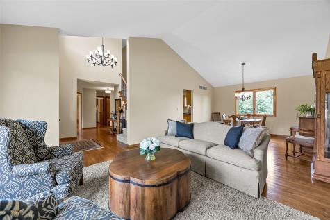 3120 Falcon Drive NE Cedar Rapids IA 52402