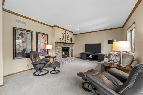3120 Falcon Drive NE Cedar Rapids IA 52402