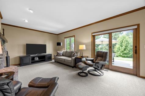 3120 Falcon Drive NE Cedar Rapids IA 52402