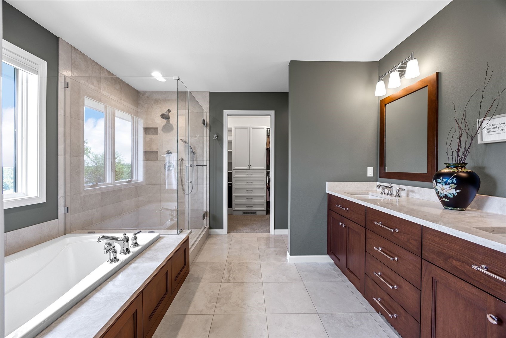 3120 Falcon Drive NE Cedar Rapids IA 52402