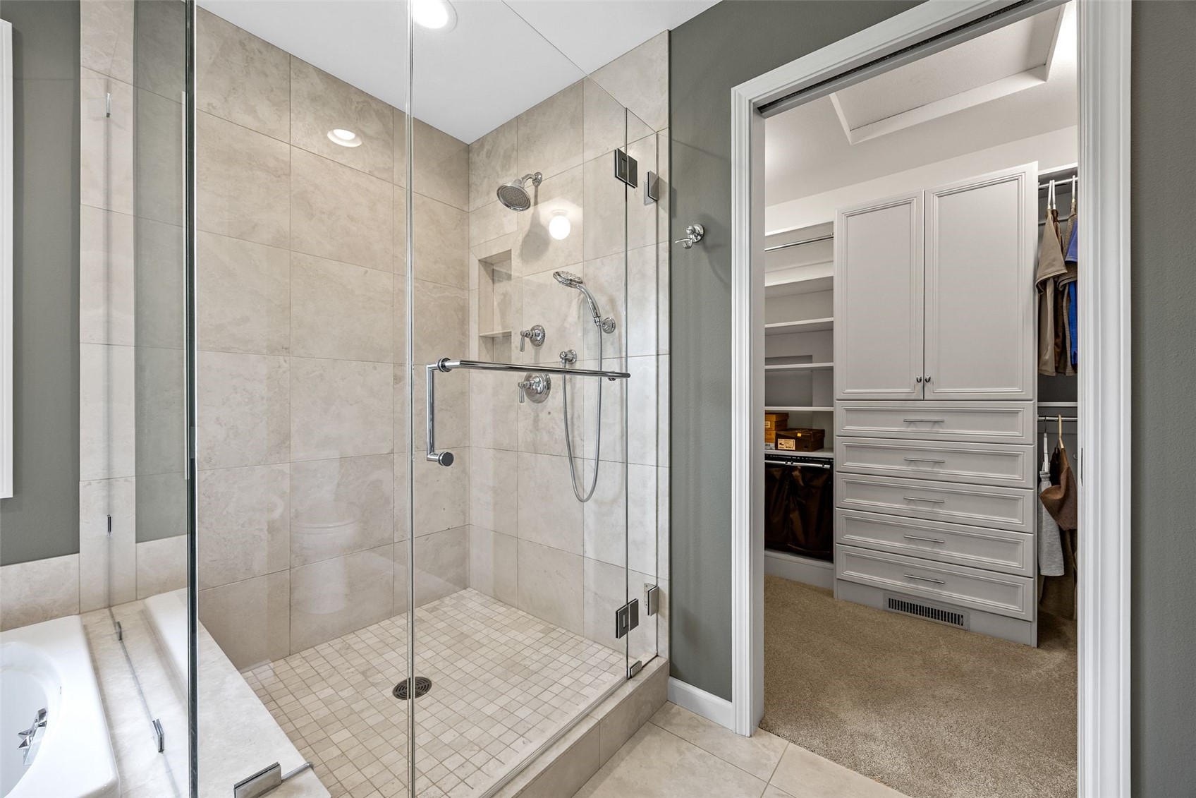 3120 Falcon Drive NE Cedar Rapids IA 52402