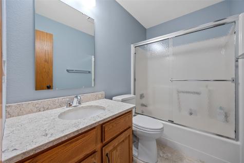 3120 Falcon Drive NE Cedar Rapids IA 52402