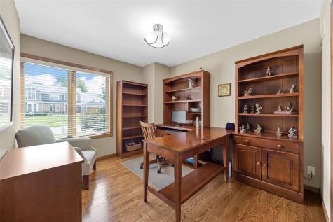 3120 Falcon Drive NE Cedar Rapids IA 52402