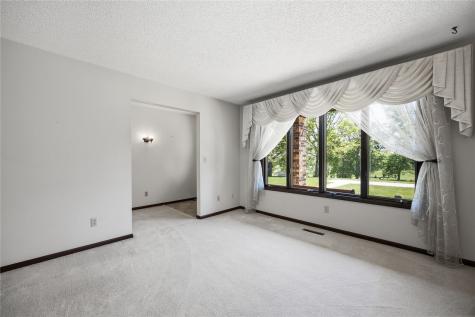 4140 Elkhorn Drive Cedar Rapids IA 52411