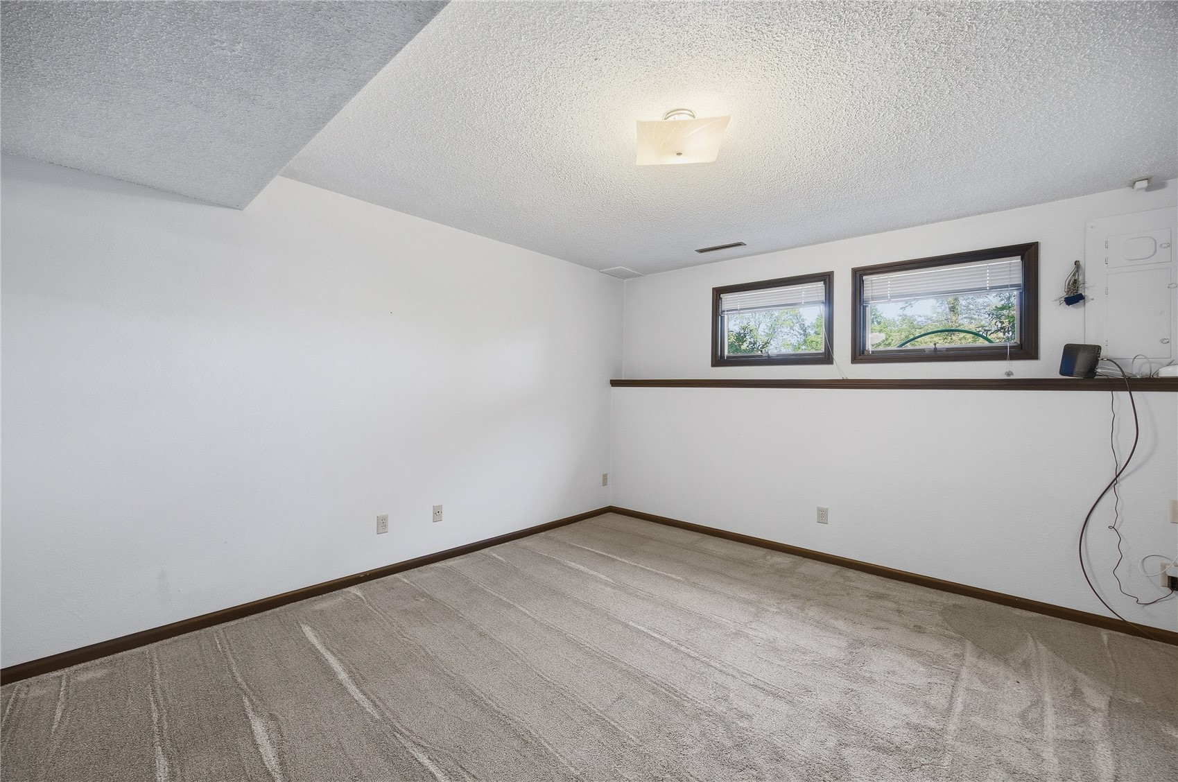 4140 Elkhorn Drive Cedar Rapids IA 52411