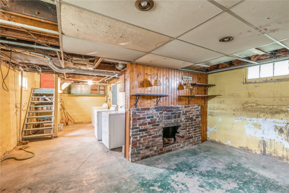 311 Commercial Street Martelle IA 52305