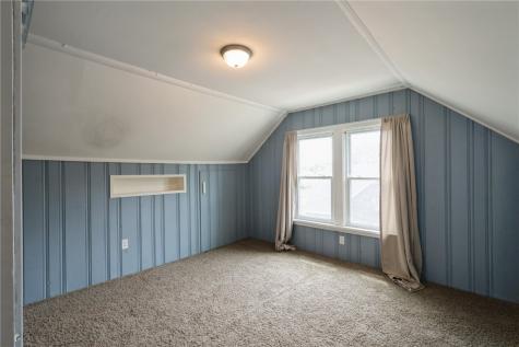 2418 Franklin Avenue NE Cedar Rapids IA 52402