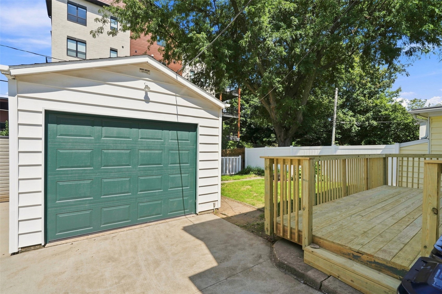 1972 2nd Avenue SE Cedar Rapids IA 52403