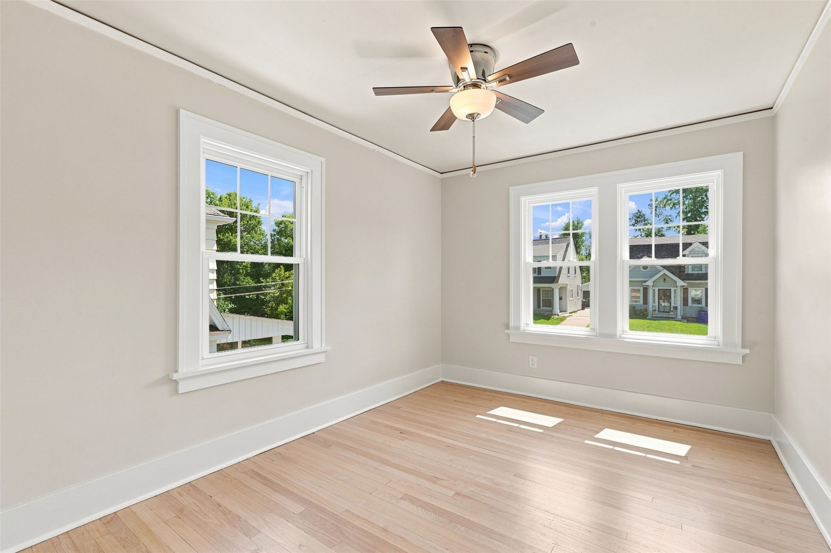 1972 2nd Avenue SE Cedar Rapids IA 52403
