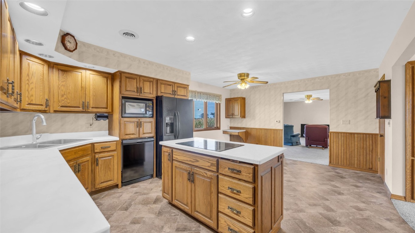 5589 22nd Avenue Trail Vinton IA 52349