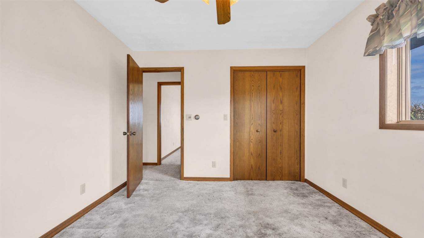 5589 22nd Avenue Trail Vinton IA 52349