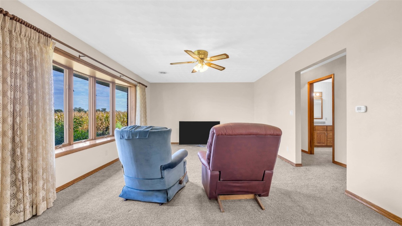 5589 22nd Avenue Trail Vinton IA 52349