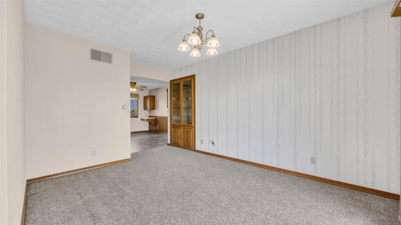 5589 22nd Avenue Trail Vinton IA 52349