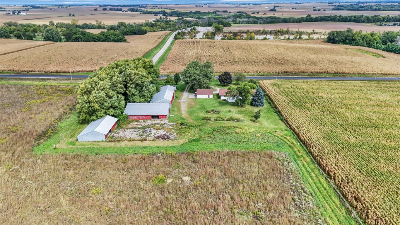 5589 22nd Avenue Trail Vinton IA 52349