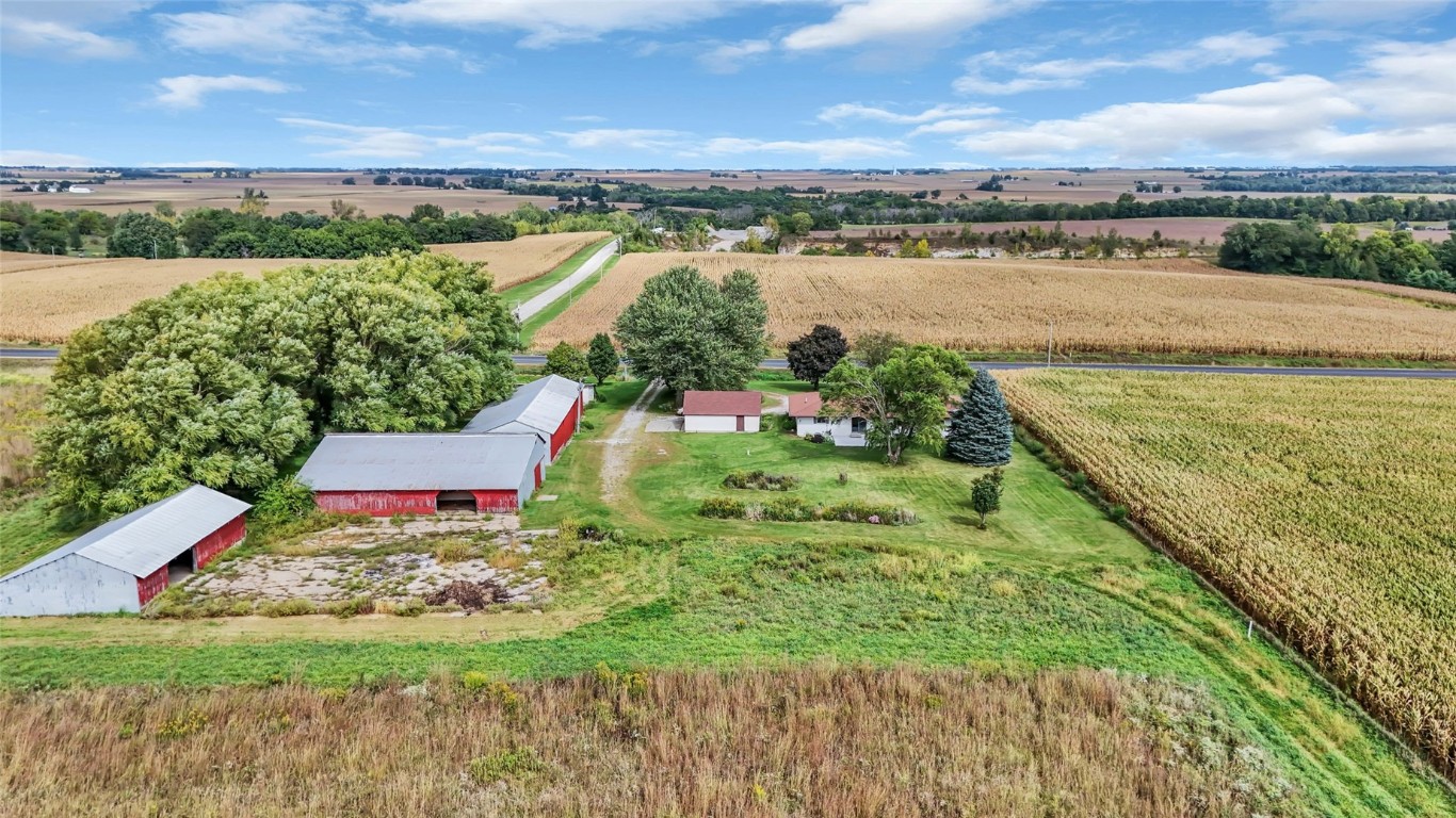 5589 22nd Avenue Trail Vinton IA 52349
