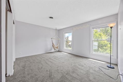 7001 Surrey Drive NE Cedar Rapids IA 52402