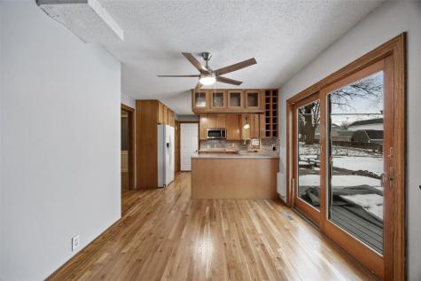 7001 Surrey Drive NE Cedar Rapids IA 52402