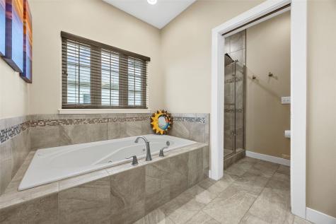 1825 Stone Creek Circle North Liberty IA 52317