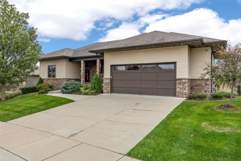 1825 Stone Creek Circle North Liberty IA 52317