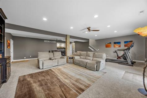 1825 Stone Creek Circle North Liberty IA 52317