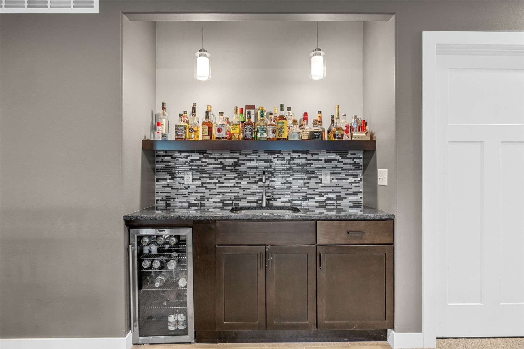 1825 Stone Creek Circle North Liberty IA 52317
