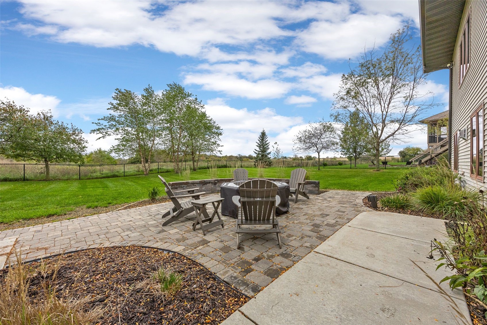 1825 Stone Creek Circle North Liberty IA 52317