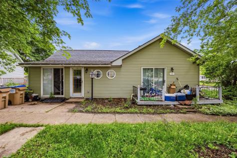 100 W North Street Olin IA 52320