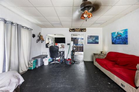 100 W North Street Olin IA 52320
