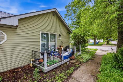 100 W North Street Olin IA 52320