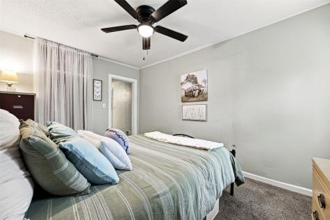 4405 Navajo Drive NE Cedar Rapids IA 52402