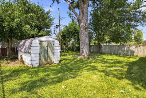 4405 Navajo Drive NE Cedar Rapids IA 52402