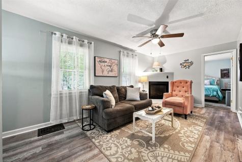 4405 Navajo Drive NE Cedar Rapids IA 52402