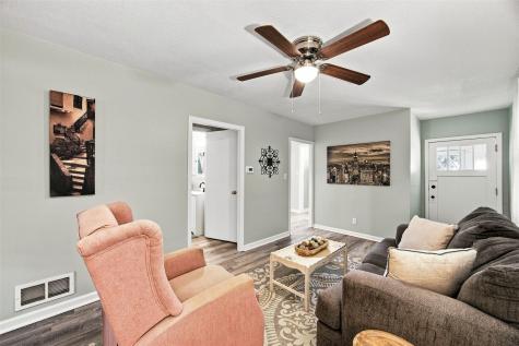 4405 Navajo Drive NE Cedar Rapids IA 52402
