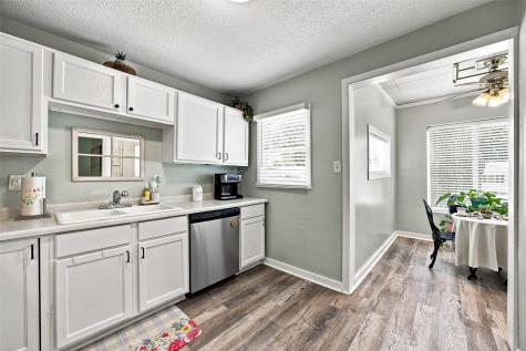 4405 Navajo Drive NE Cedar Rapids IA 52402