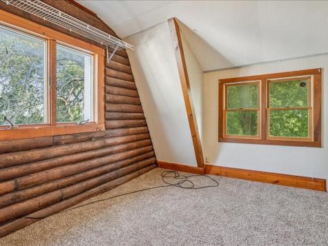 1258 Rollins Road Central City IA 52214