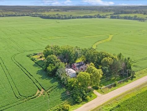 1258 Rollins Road Central City IA 52214