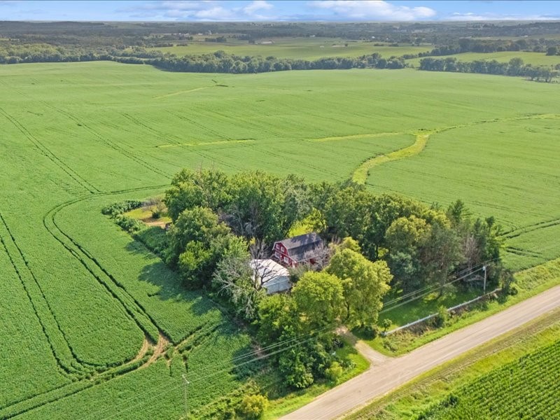 1258 Rollins Road Central City IA 52214