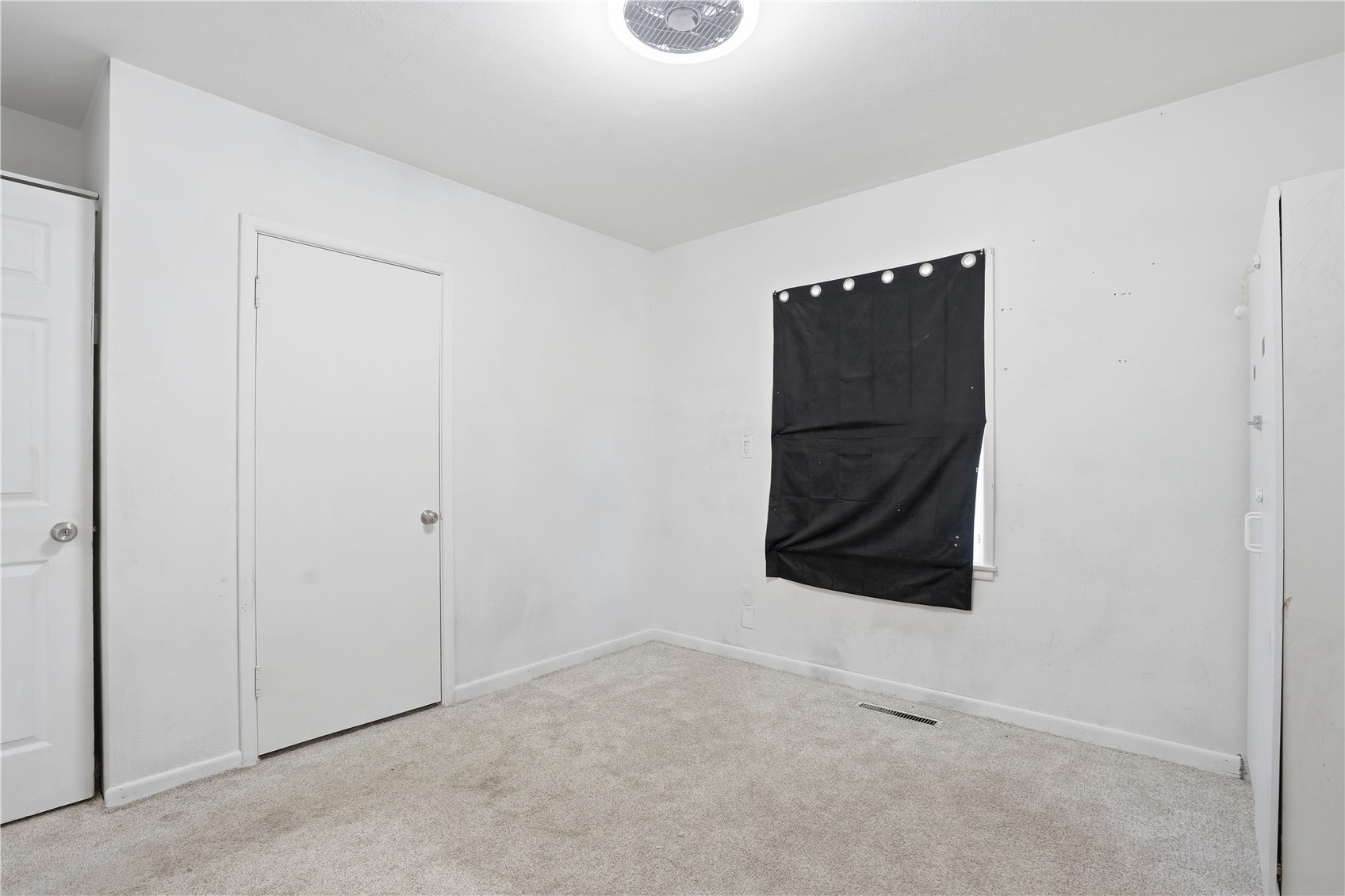 1529 E Avenue NW Cedar Rapids IA 52405