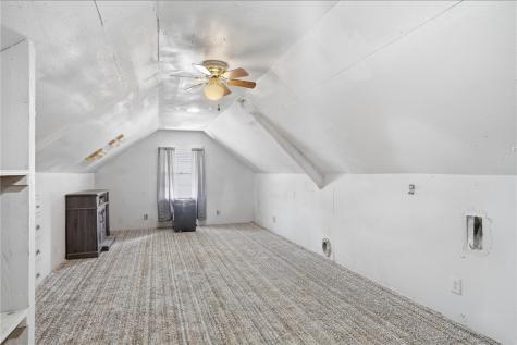 1529 E Avenue NW Cedar Rapids IA 52405