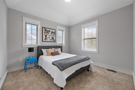 720 Walker Circle Iowa City IA 52245