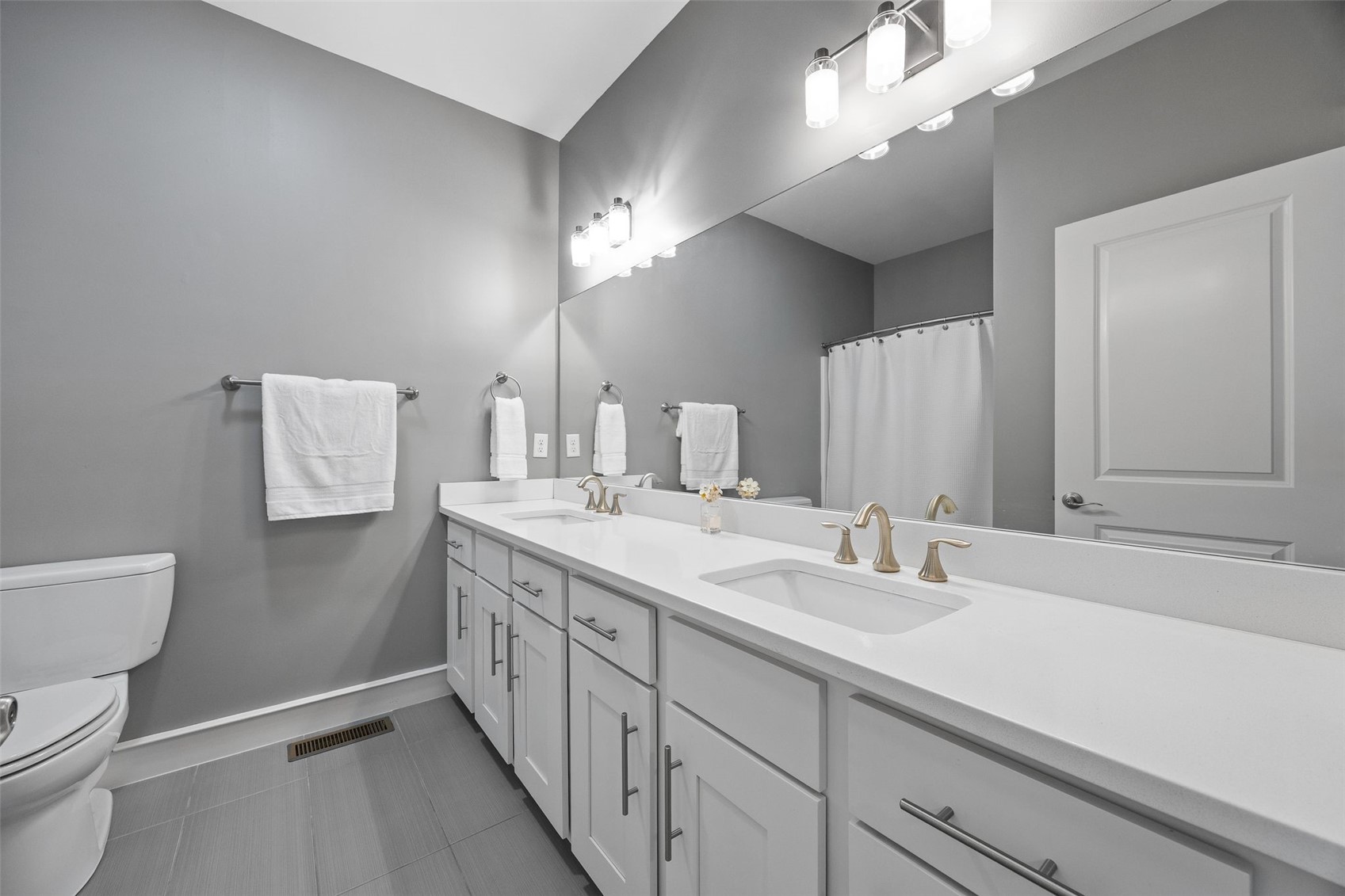 720 Walker Circle Iowa City IA 52245
