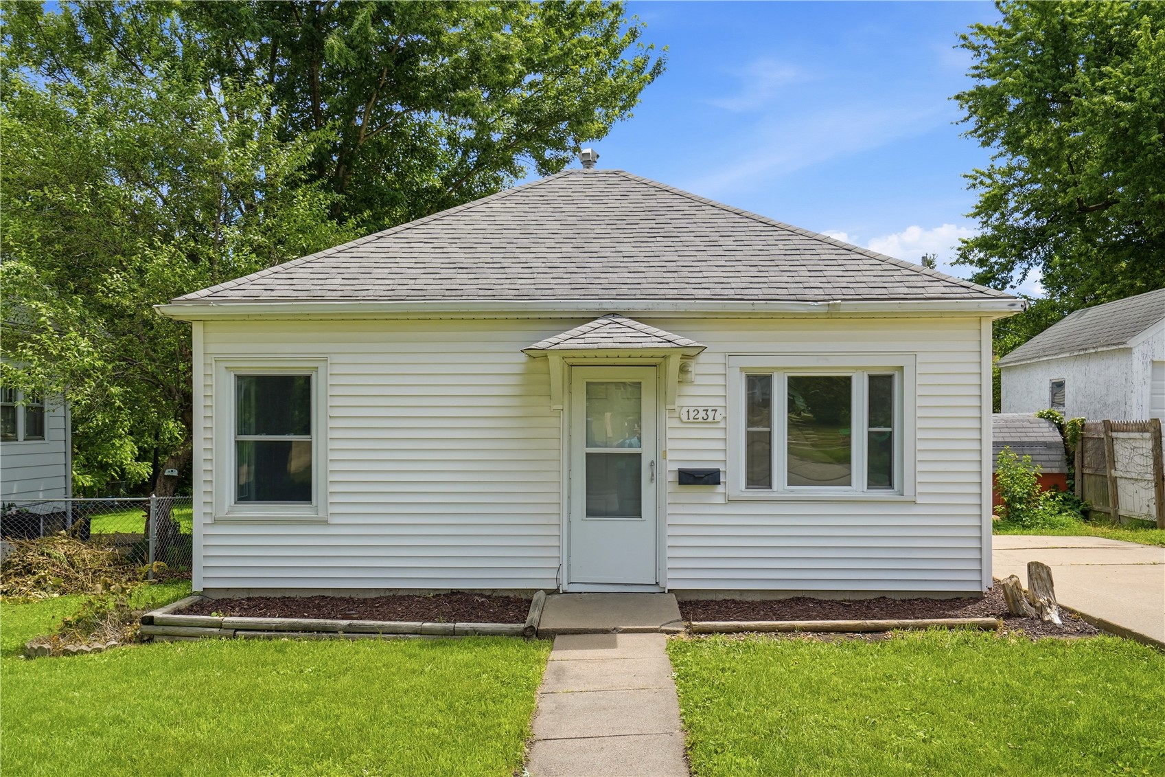 1237 Lincoln Drive Marion IA 52302