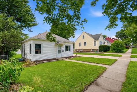1237 Lincoln Drive Marion IA 52302