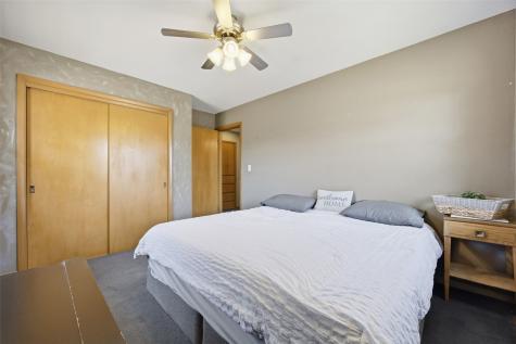 2448 Teresa Drive SW Cedar Rapids IA 52404